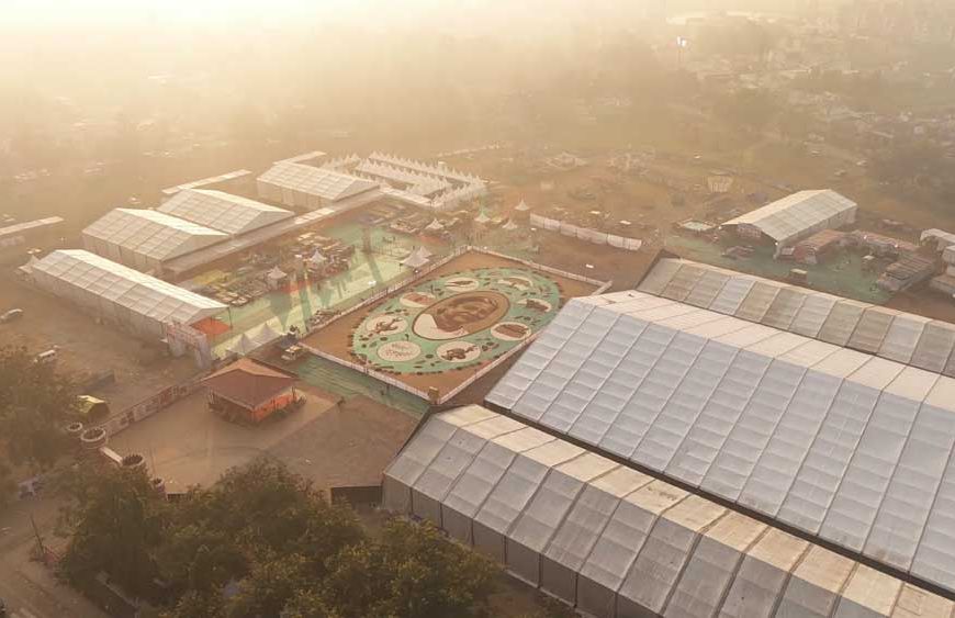 बस्तर के लालबाग में वनोपज से सजी 20,700 वर्गफीट की भव्य रंगोली ने रचा विश्व रिकॉर्ड, राष्ट्रपति  द्रौपदी मुर्मु ने किया अवलोकन
