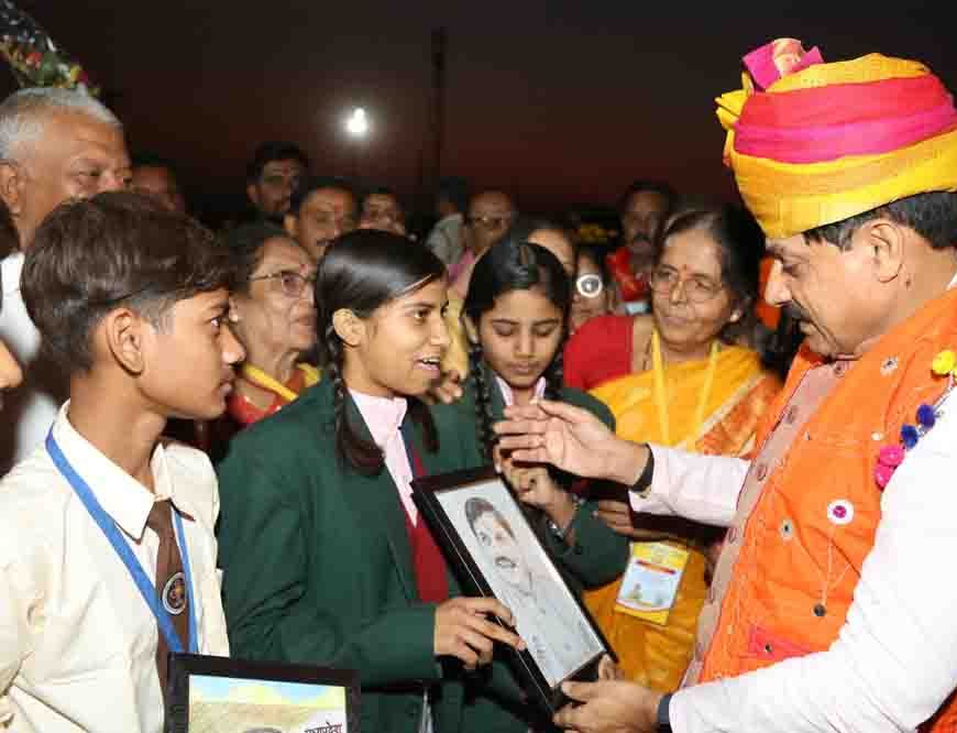 सीएम मोहन यादव का बड़ा ऐलान, सेंधवा में बनेगा खुपसदेव लोक; अजगरिया में 200 सीटर छात्रावास की सौगात