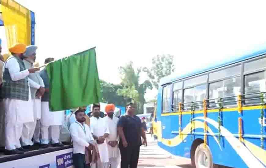 पंजाब के लोगों को CM का तोहफा, 100 मिनी बसों की शुरुआत; 9 डिपो से मिलेगी परिवहन सेवा