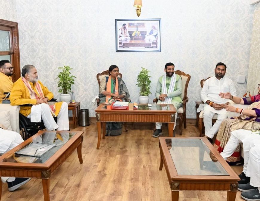 हरियाणा BJP में पुराने नेताओं की होगी वापसी? स्मृति ईरानी ने प्रदेश अध्यक्ष को दी अहम सलाह