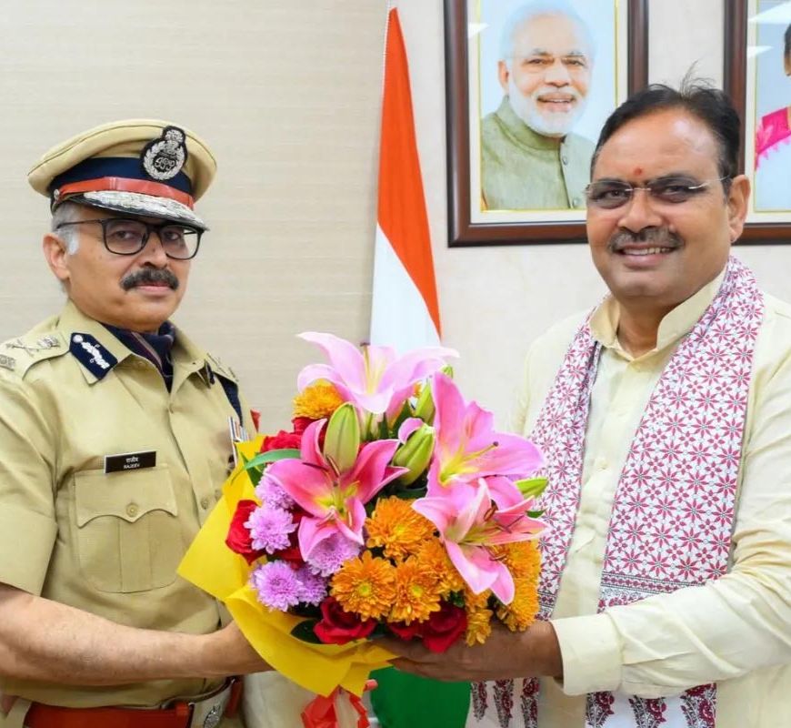 राजस्थान पुलिस के 5 जांबाज कारनामे चर्चा में, कांस्टेबल ने 33 हजार वोल्ट के पोल पर चढ़कर बचाई युवक की जान