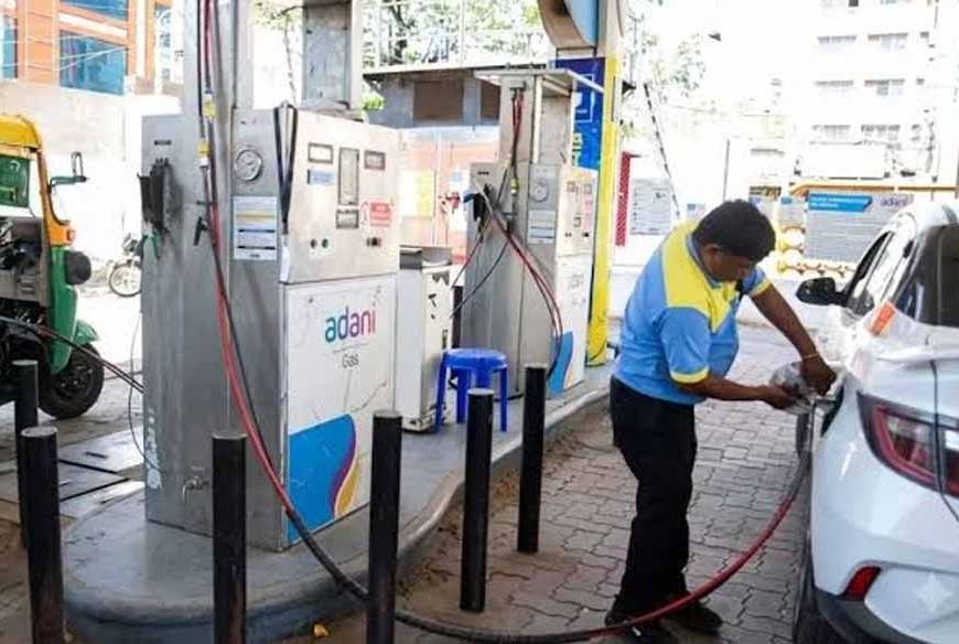 उदयपुर में CNG के दाम ₹105.70 प्रति किलो पहुंचे, पेट्रोल-डीजल से भी महंगी हुई गैस