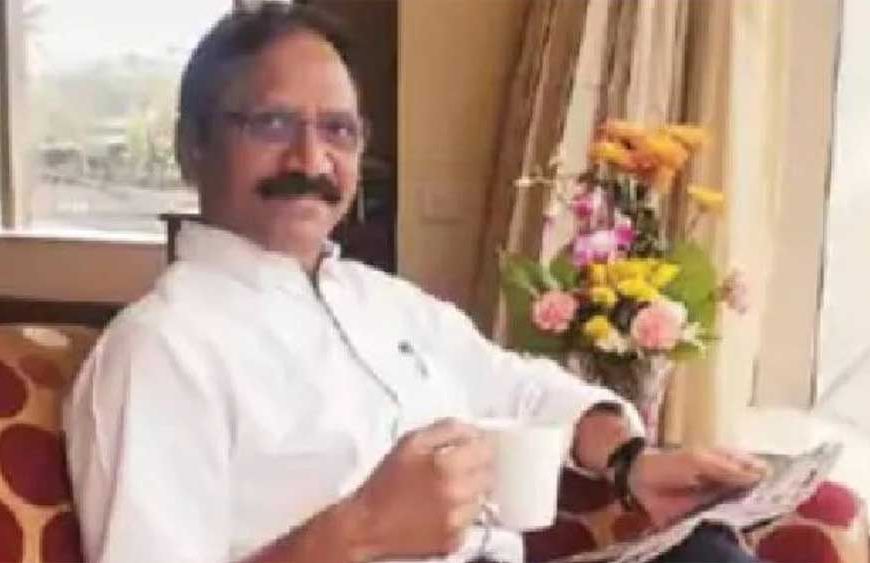 चेक बाउंस केस में फरार MP के पूर्व IAS रमेश थेटे गिरफ्तार, नागपुर में पुलिस ने पकड़ा