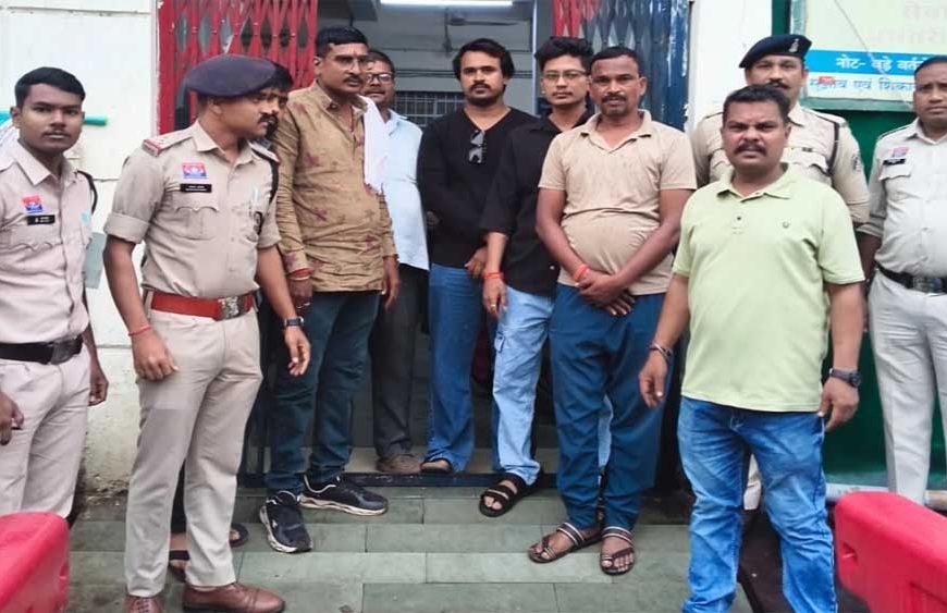 रायपुर में जुए के फड़ पर पुलिस का धावा, दिवाली से पहले 19 पत्तेबाज दबोचे