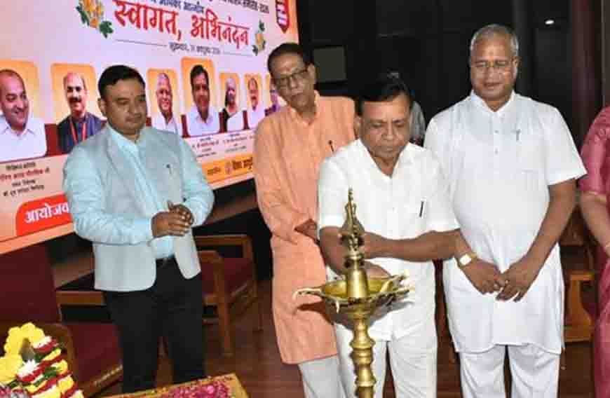 आयुर्वेद हमारी समृद्ध सांस्कृतिक विरासत और स्वस्थ जीवन का आधार : उप मुख्यमंत्री देवड़ा