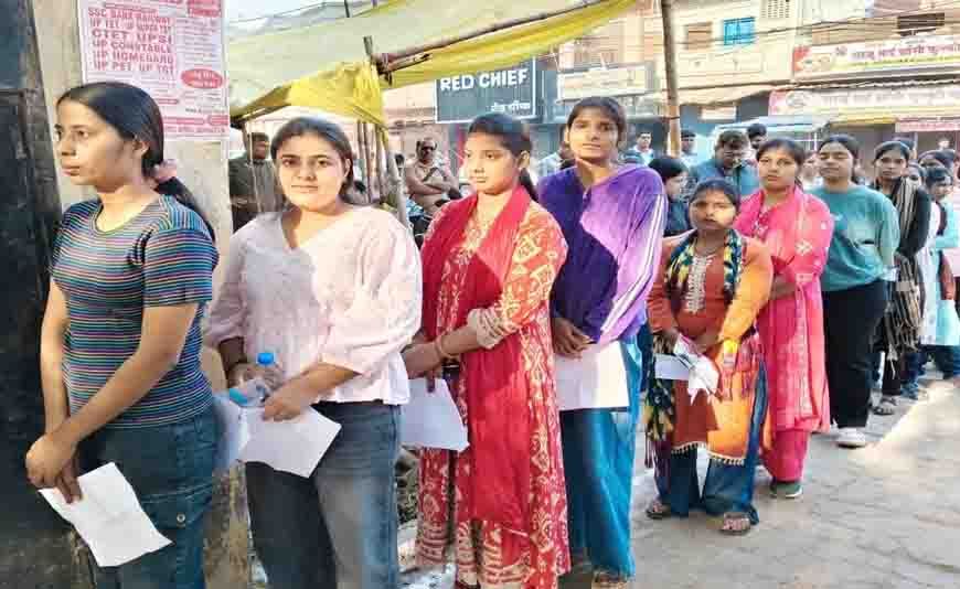 योगी सरकार की पारदर्शी भर्ती व्यवस्था में तकनीक का पहरा, पीईटी-2026 के दूसरे दिन 66.75 प्रतिशत अभ्यर्थियों ने दी परीक्षा