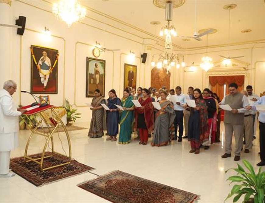 राज्यपाल  पटेल ने दिलाई राष्ट्रीय एकता दिवस पर शपथ